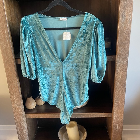 BNWT teal velvety soft bodysuit - Picture 4 of 4